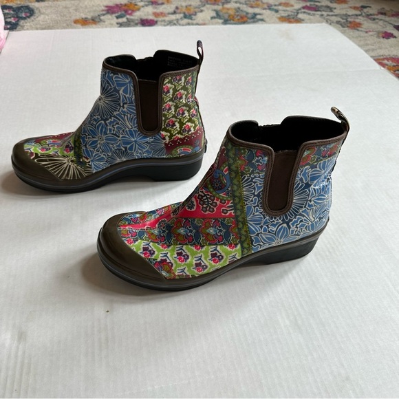 Dansko | Vail Patchwork Waterproof Chelsea Boot - Picture 4 of 8